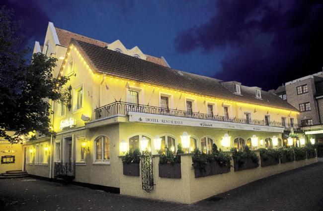 Hotel Restaurant Hoettche Дормаген Экстерьер фото